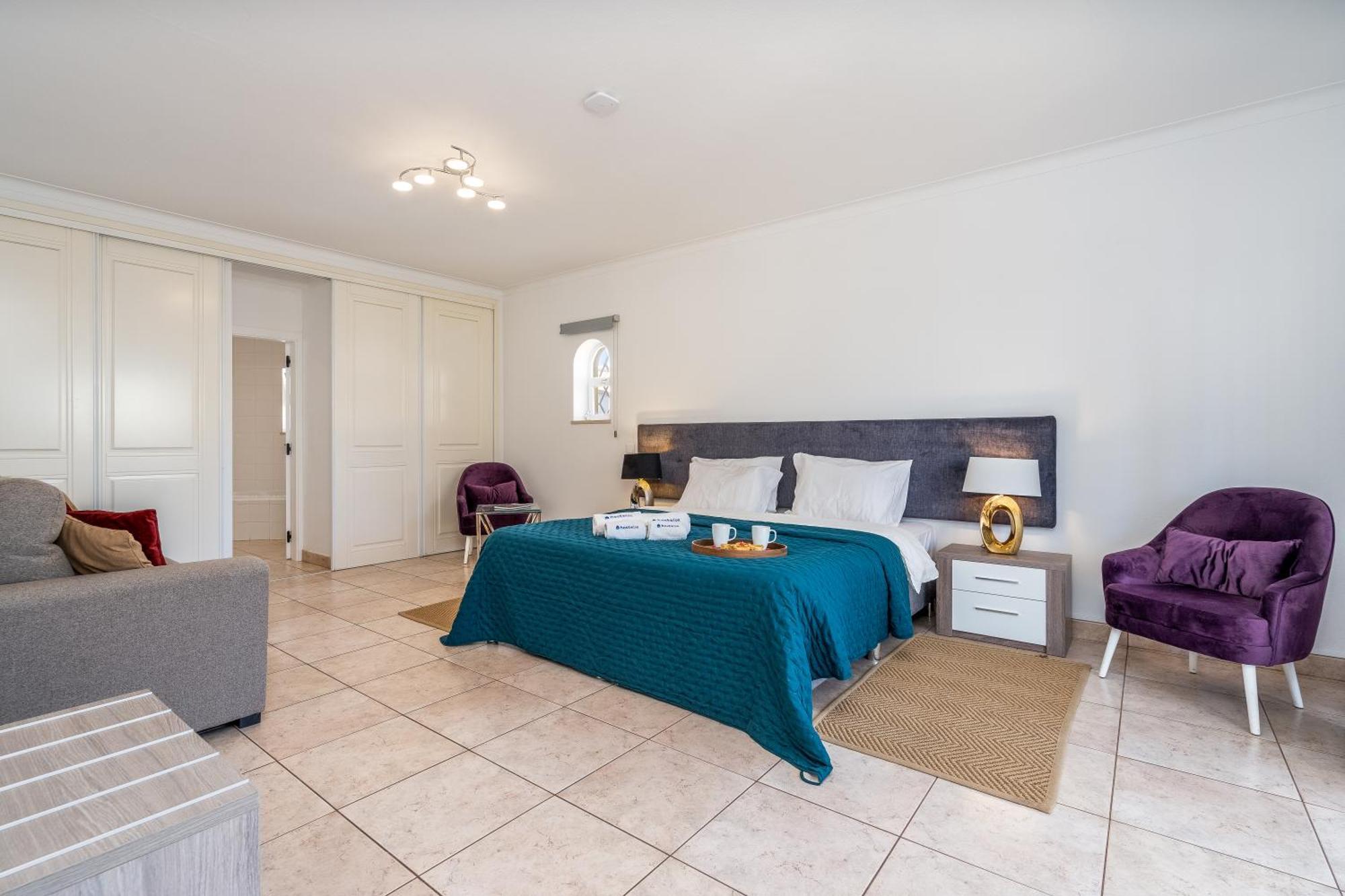 Host Wise - Spacious Family House With Garden Hébergement de vacances Lagos