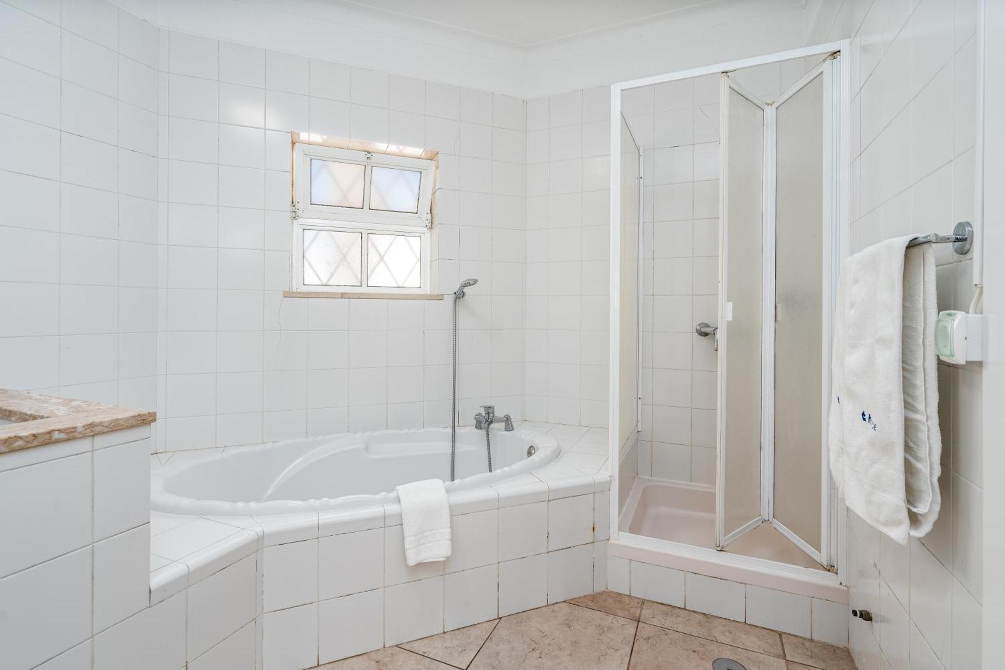 Hébergement de vacances Host Wise - Spacious Family House With Garden *