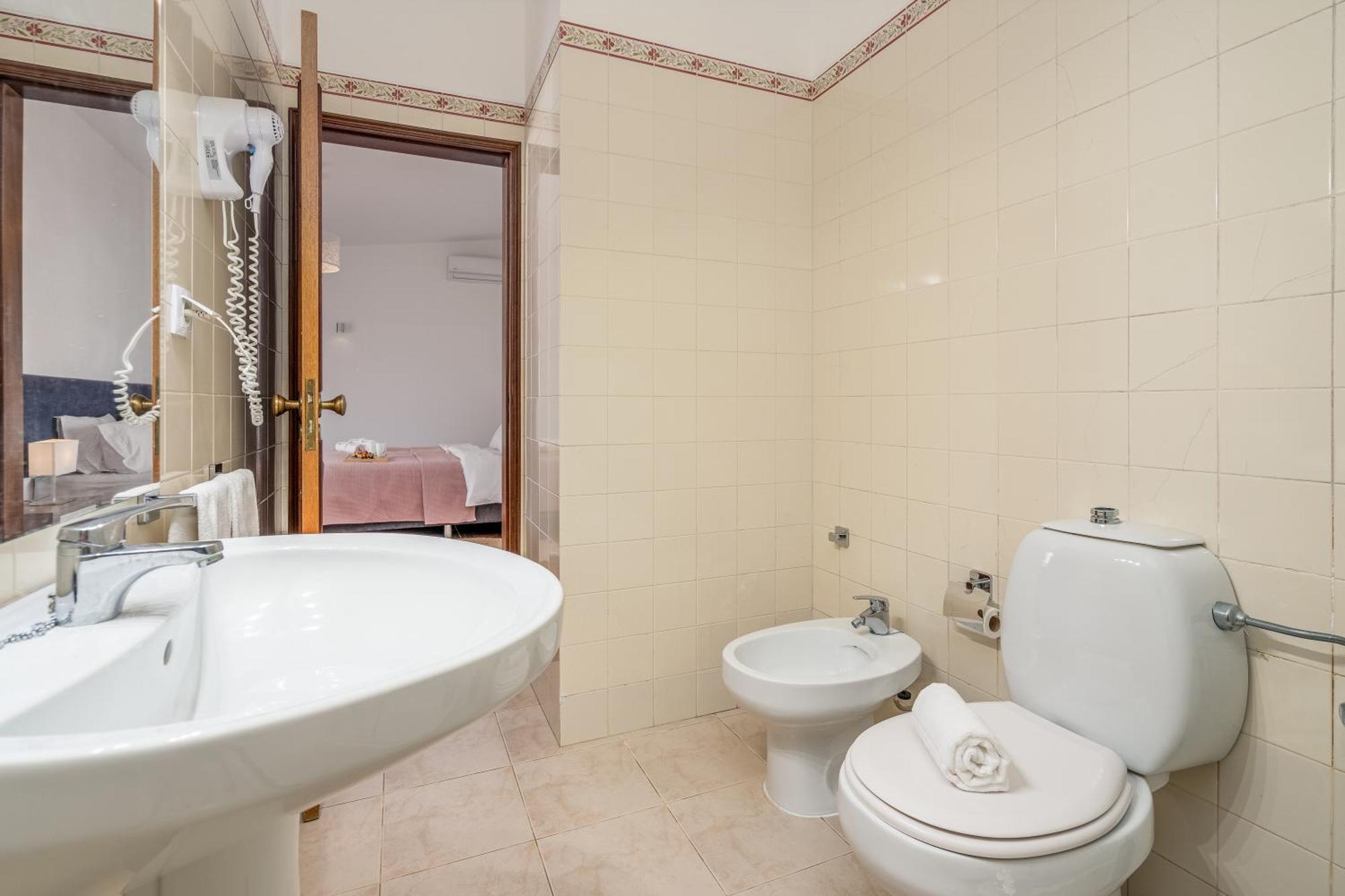 Hébergement de vacances Host Wise - Spacious Family House With Garden Lagos