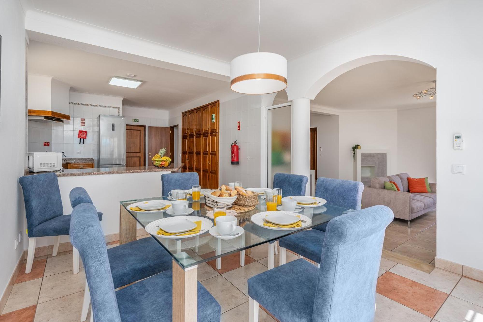 Host Wise - Spacious Family House With Garden
