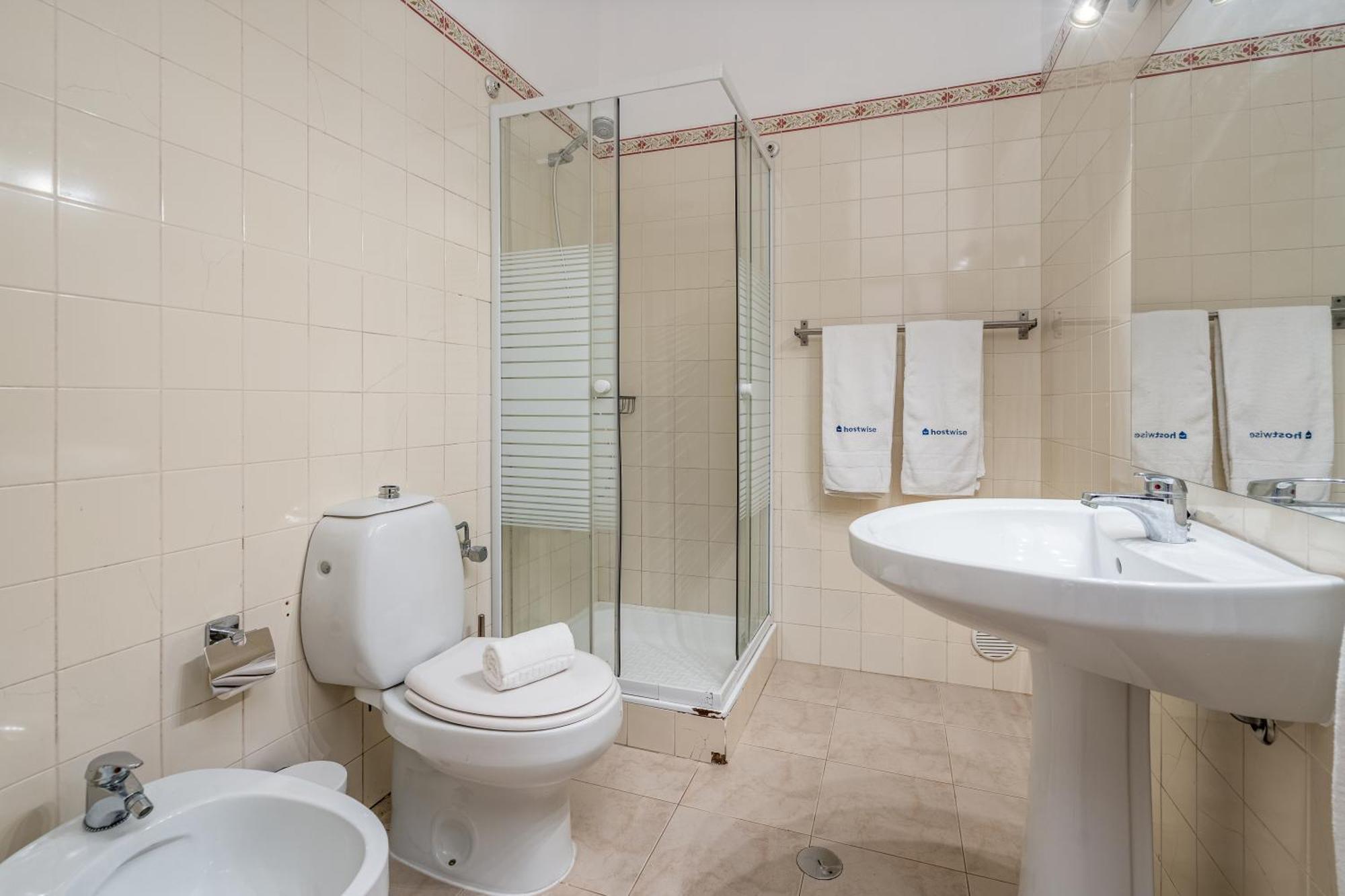 Holiday home Host Wise - Spacious Family House With Garden Lagos