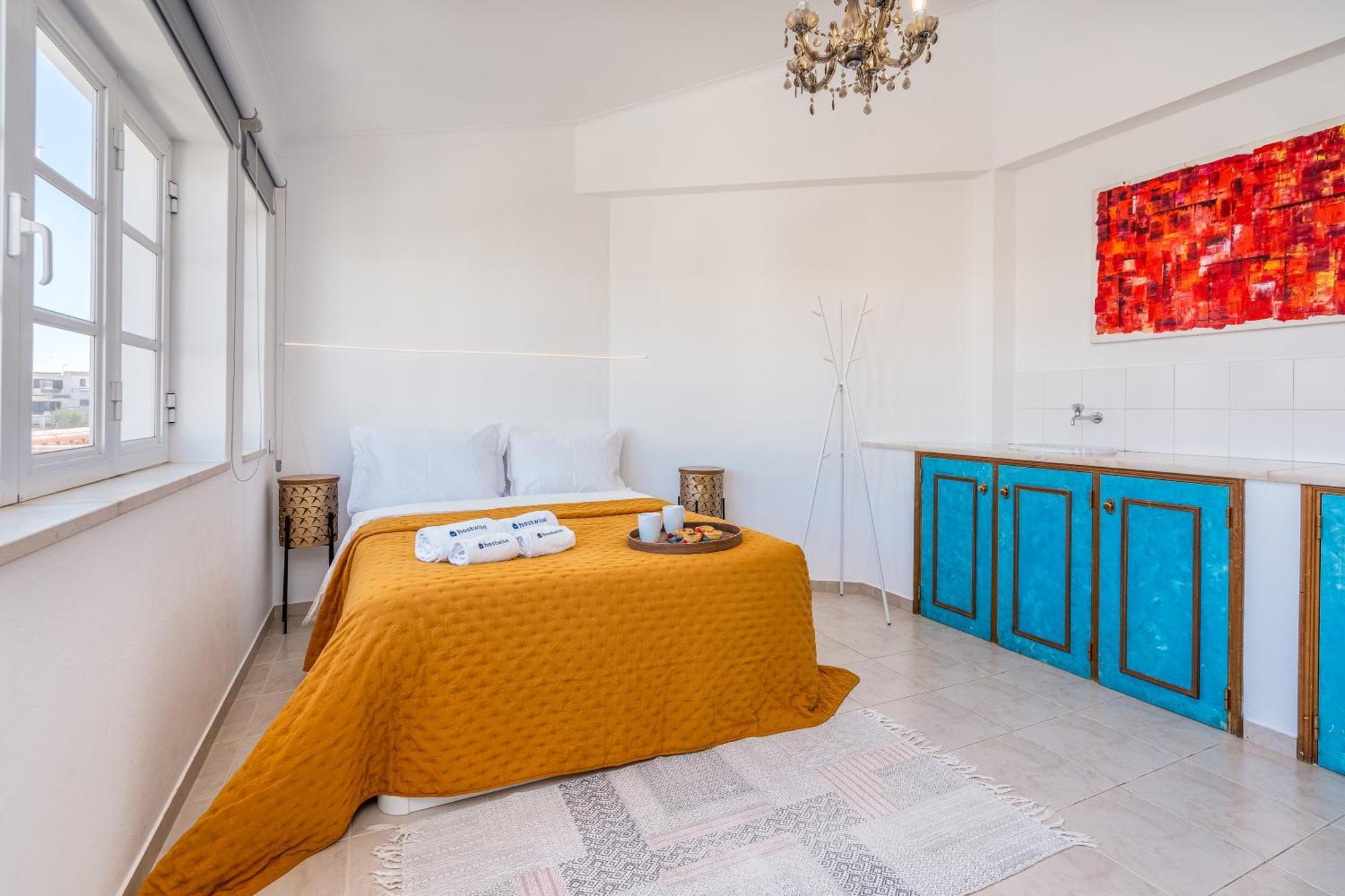 Host Wise - Spacious Family House With Garden *